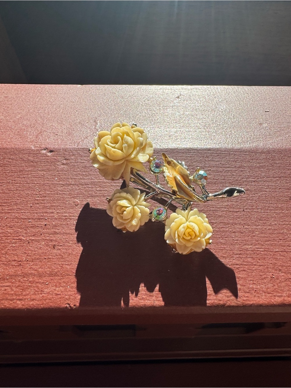 Vintage Yellow Rose Brooch. In excellent condition